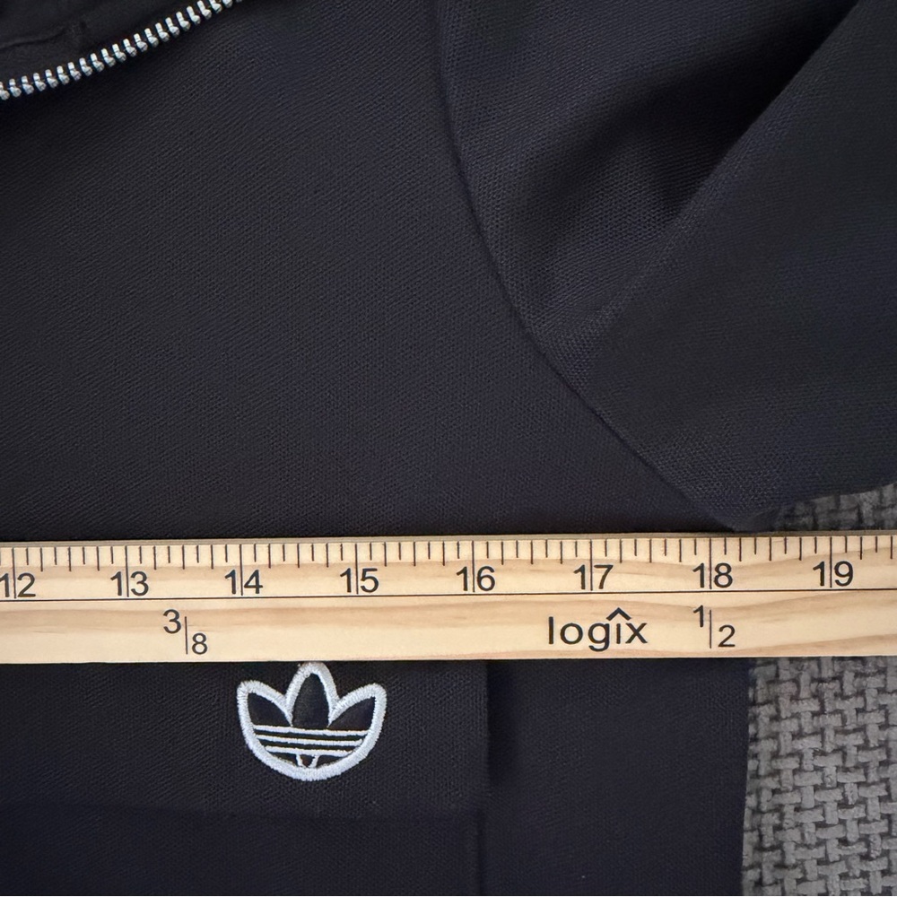 Adidas Womens Cropped Sweatshirt Half Zip Black Pullover Jumper Goth Athleisure - Picture 8 of 11